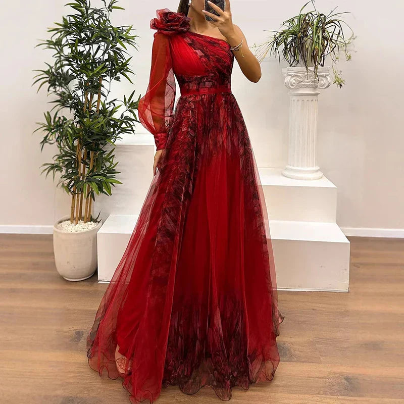 Sienna – Trendy Maxikleid mit einem Schulter und Netzdruck