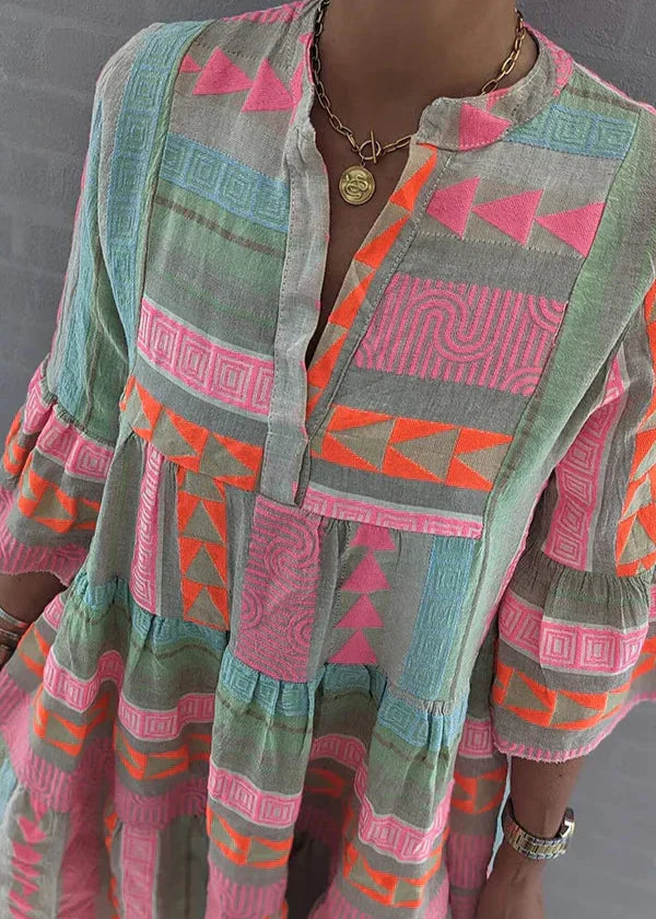 Ava - Stilvolles V-Ausschnitt Hanfkleid für den Sommer