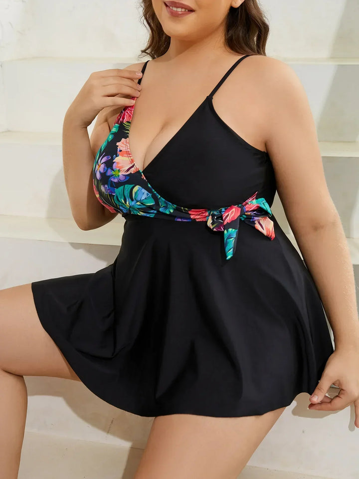 Sophia | Damen-Badekleid mit tropischem Print in Übergröße