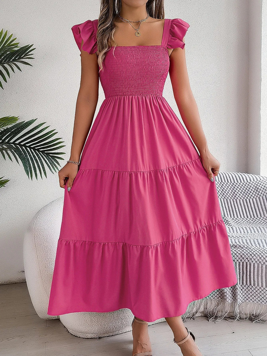 Yessa - Elegantes Stufen-Kleid