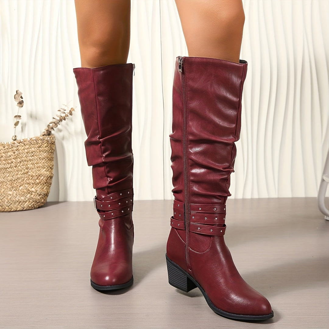 Ragnhild | Damen knöchelhohe Stiefel mit Schlappe und Schnallen-Riemen