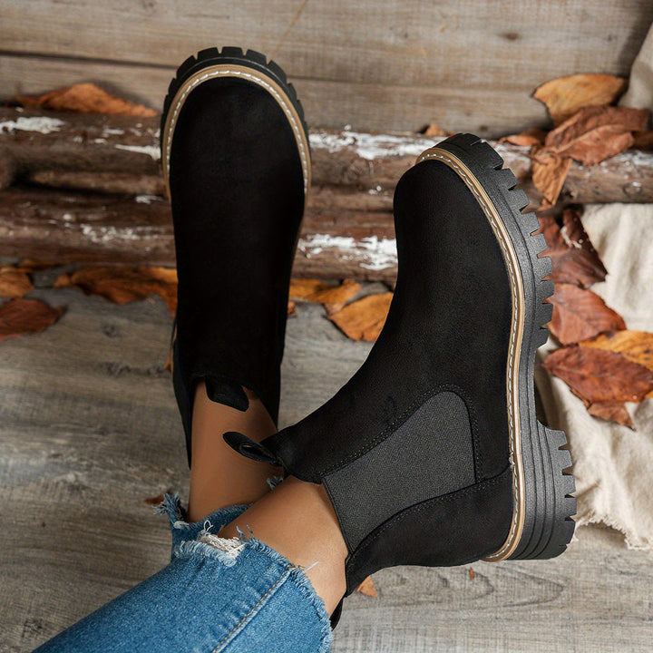 Mehetabel | Women's Chelsea ankle boots with lug soles