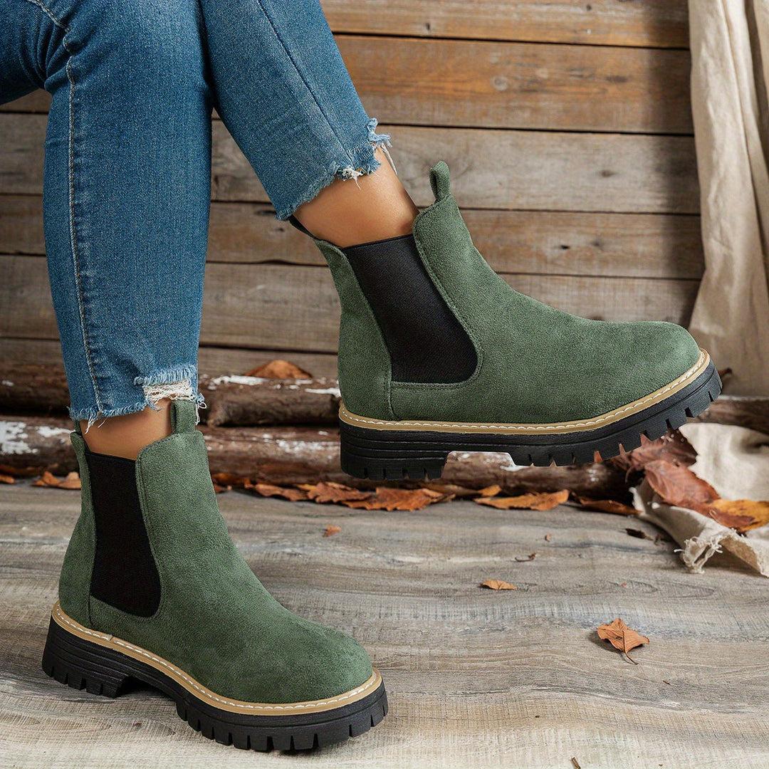 Mehetabel | Women's Chelsea ankle boots with lug soles