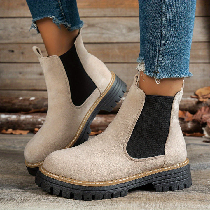 Mehetabel | Women's Chelsea ankle boots with lug soles