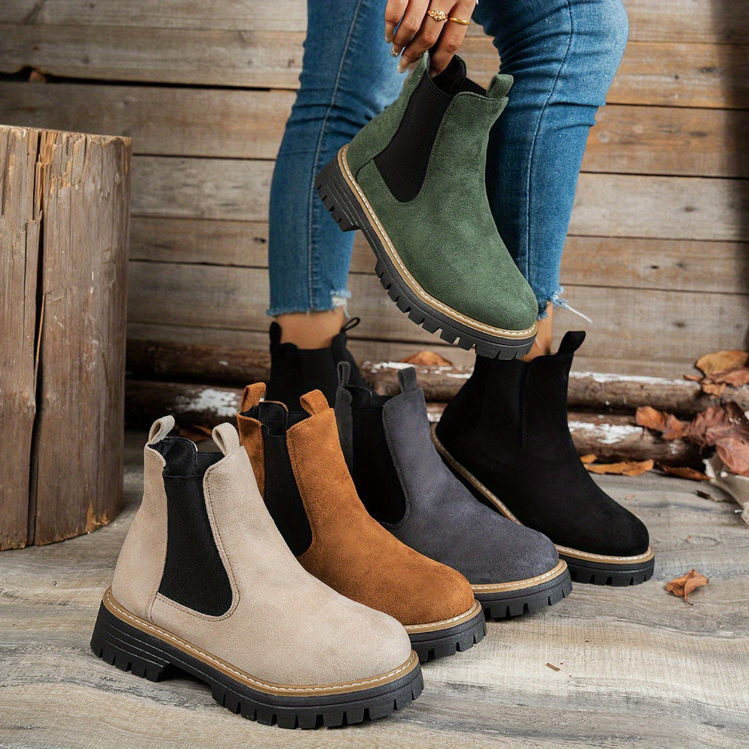 Mehetabel | Women's Chelsea ankle boots with lug soles