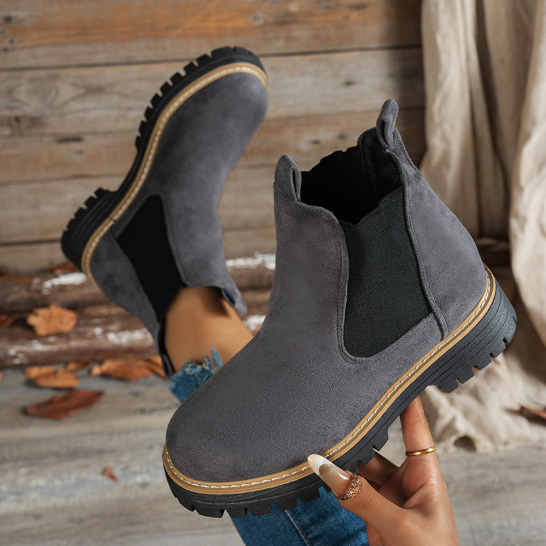 Mehetabel | Women's Chelsea ankle boots with lug soles