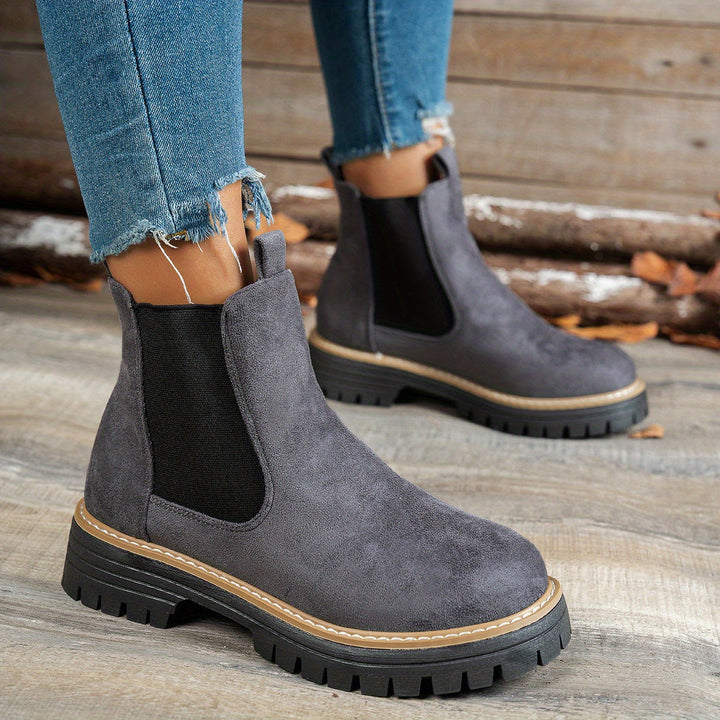 Mehetabel | Women's Chelsea ankle boots with lug soles