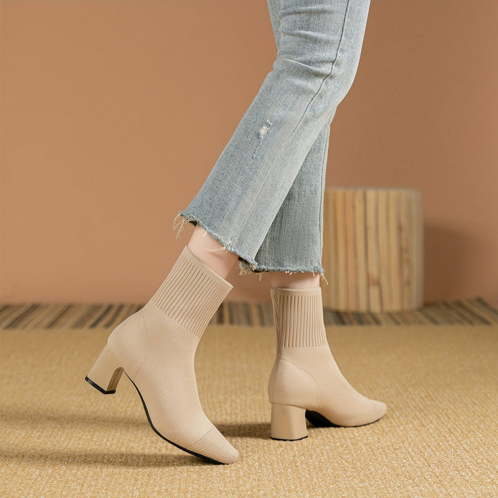 Kindra | Damen Strick-Ankle-Boot mit Blockabsatz und quadratischer Zehenform
