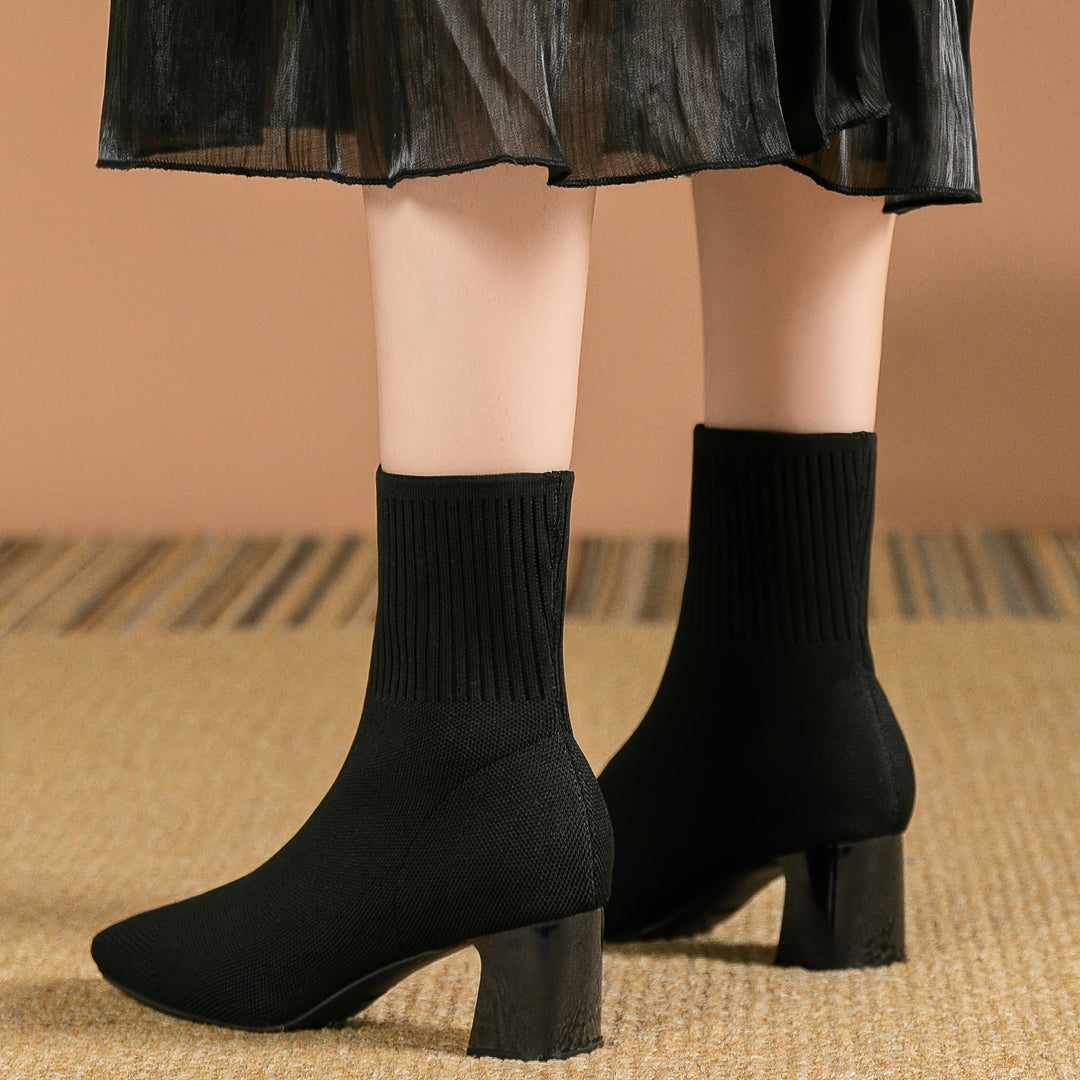 Kindra | Damen Strick-Ankle-Boot mit Blockabsatz und quadratischer Zehenform