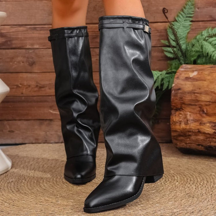 Odette | Damen knielange Schlupfstiefel mit Spitzennase und metallischem Detail