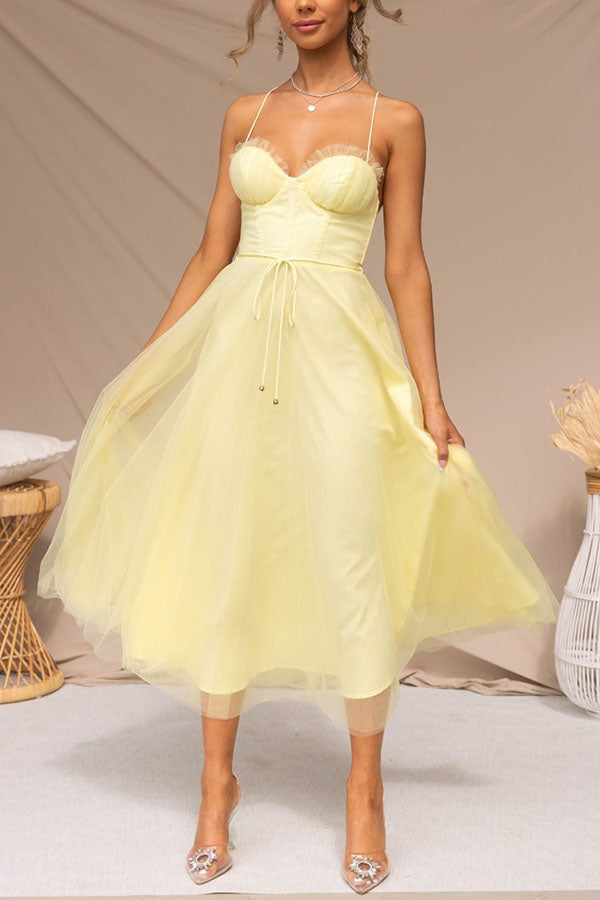 Zeitgenössisches Prinzessinnen-Maxi-Kleid mit Trägern für Partys
