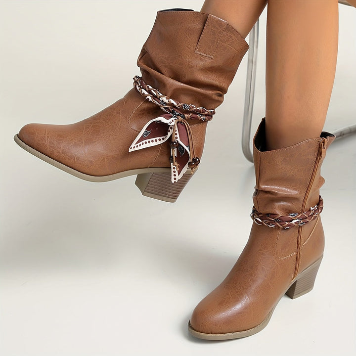 Idunn | Damen Stiefelette in Raffoptik mit Wickeldetail im Westernstil