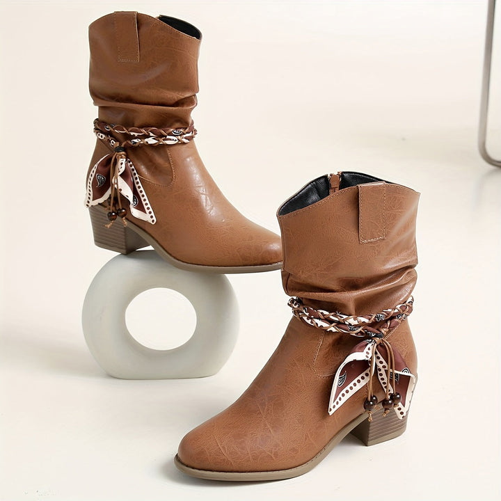 Idunn | Damen Stiefelette in Raffoptik mit Wickeldetail im Westernstil