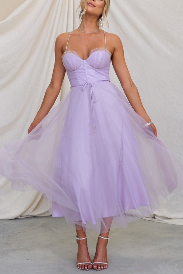 Zeitgenössisches Prinzessinnen-Maxi-Kleid mit Trägern für Partys