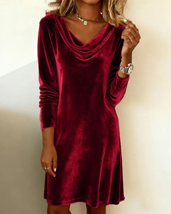 Frosina - Lässiges Velourkleid mit entspannter Passform