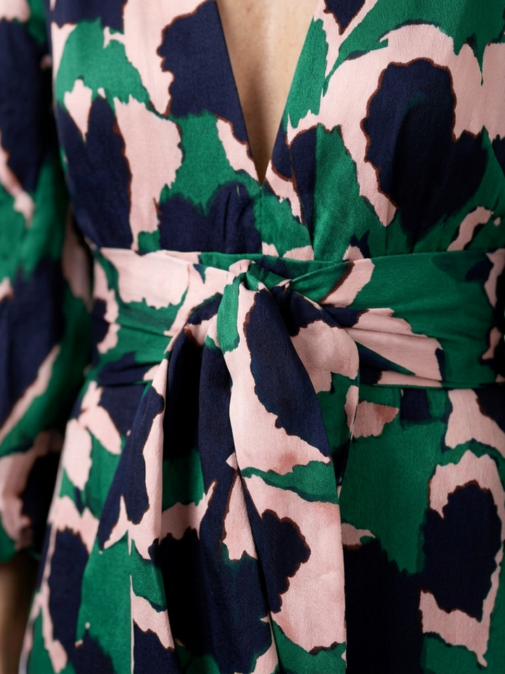 Isolde | V-Ausschnitt Bindegürtel Langarm Maxikleid
