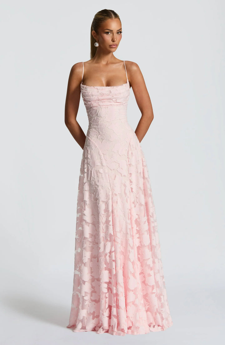Lucina | Elegantes Maxikleid mit zeitloser Raffinesse