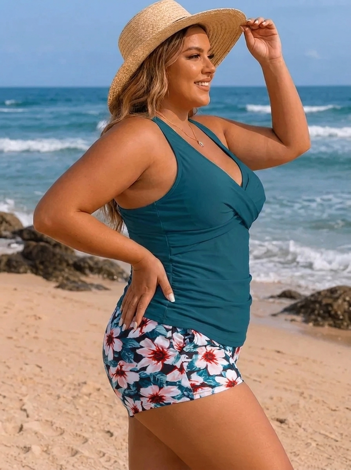 Gabby | Damen-Tankini in Übergröße mit Rippstrick und bedruckten Shorts