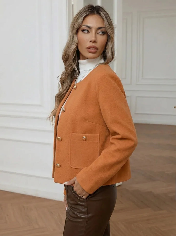 Damen Jacke mit Goldknöpfen und seitlichen Taschen