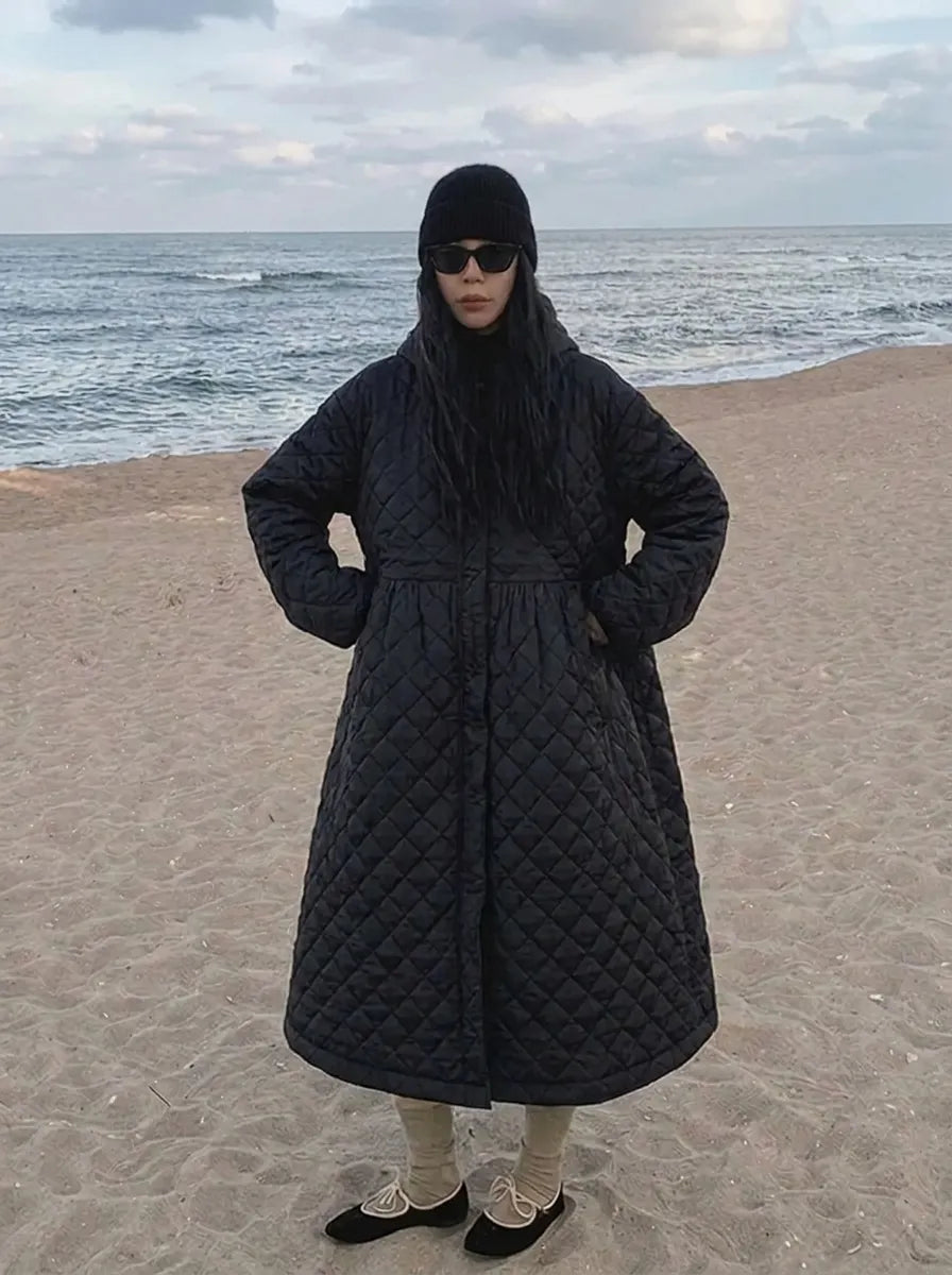 Damen Oversize-Steppmantel in Maxilänge mit Rautensteppung
