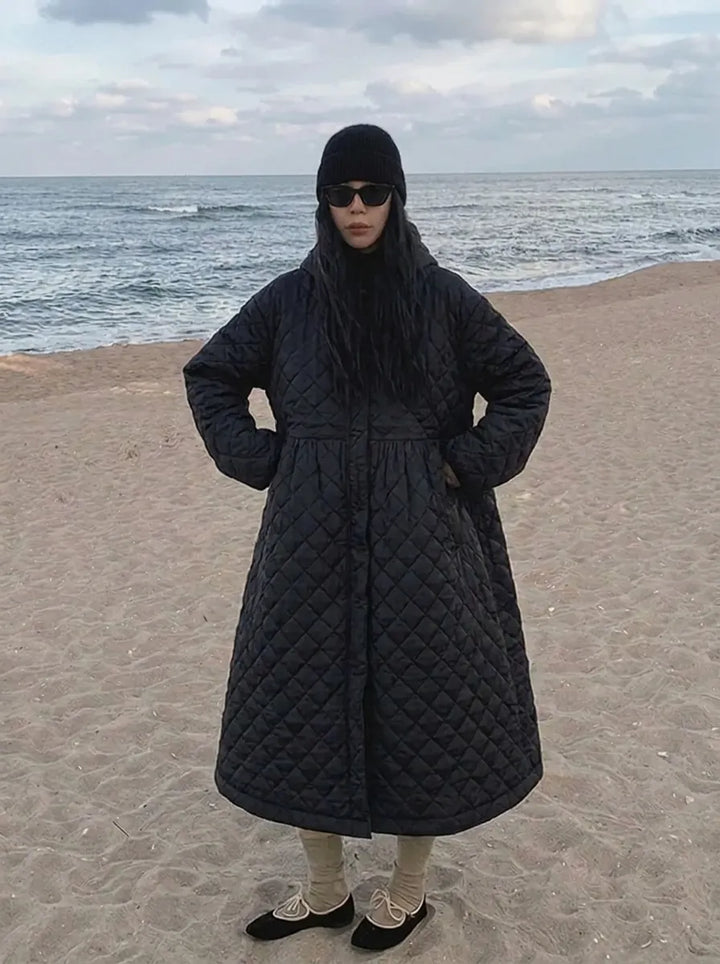 Damen Oversize-Steppmantel in Maxilänge mit Rautensteppung