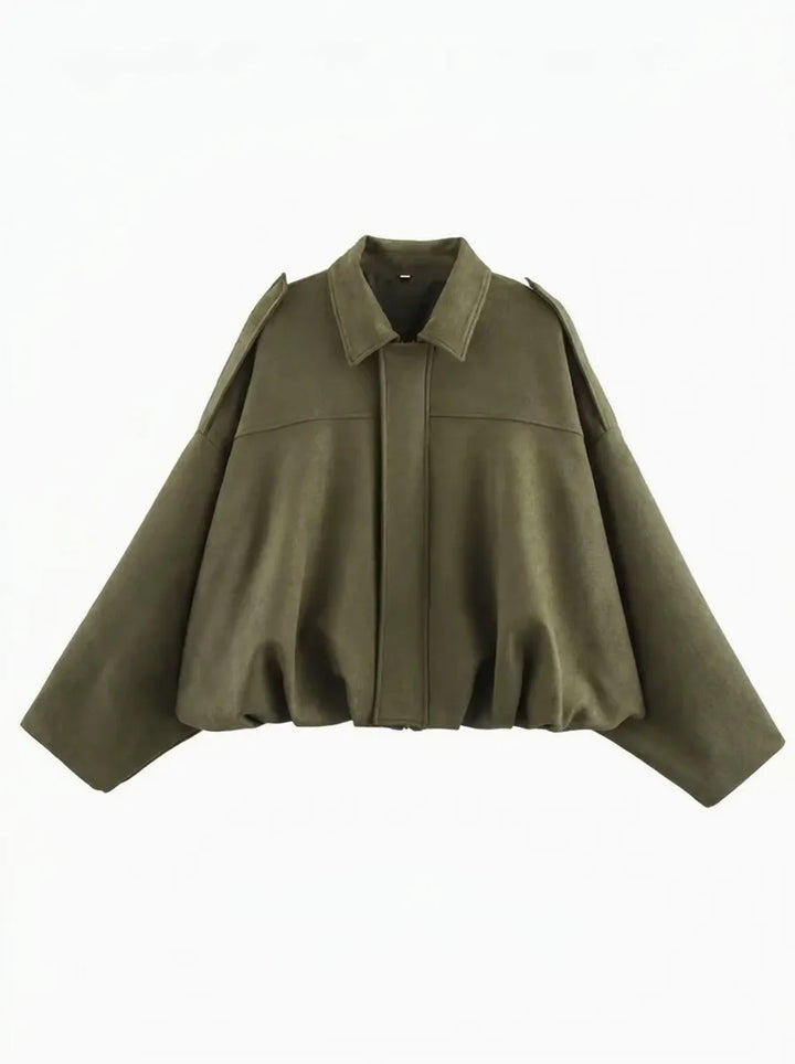 Women's oversized jacket with practical pockets