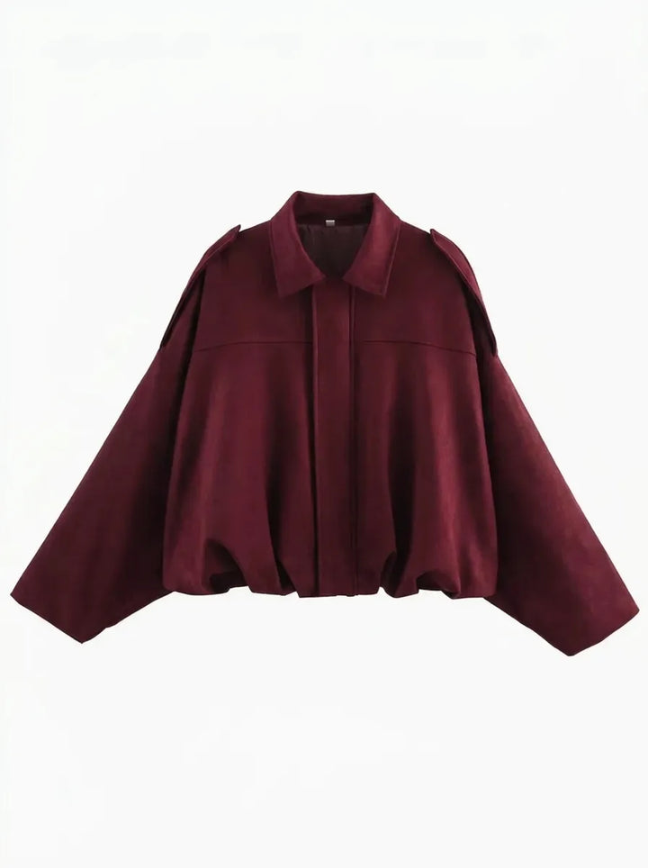 Women's oversized jacket with practical pockets