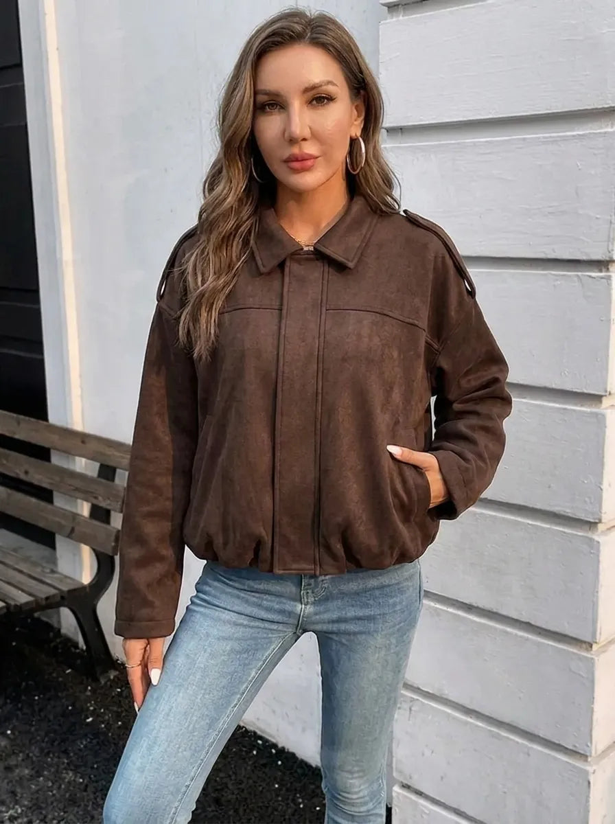 Women's oversized jacket with practical pockets
