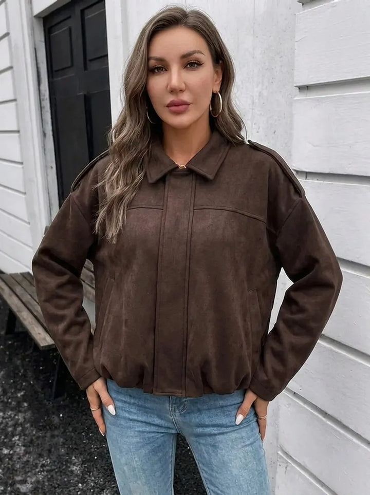 Women's oversized jacket with practical pockets