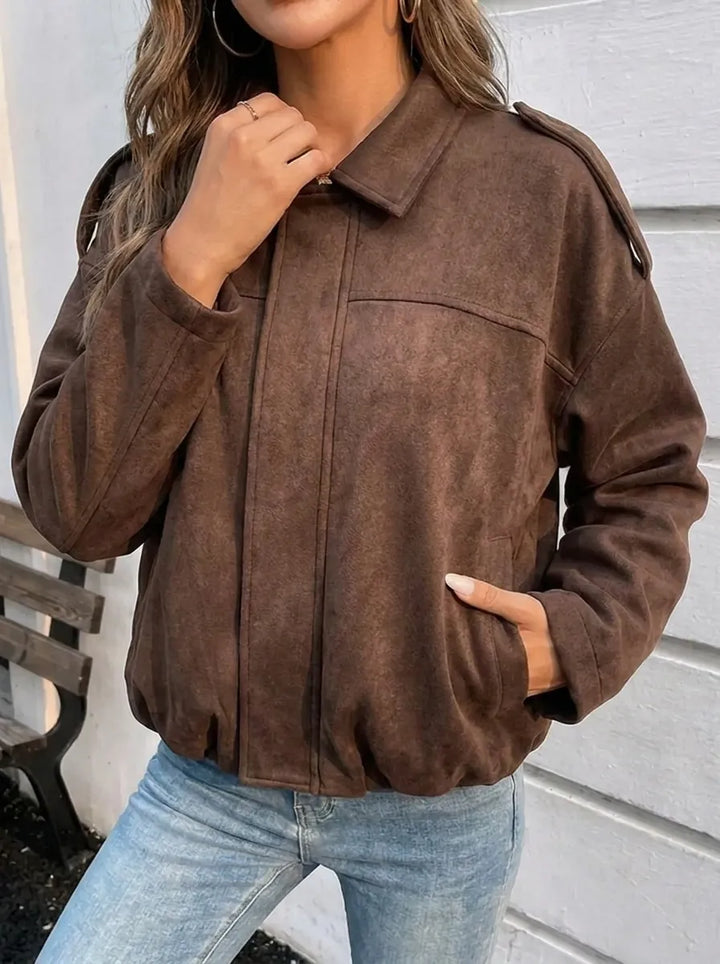 Women's oversized jacket with practical pockets