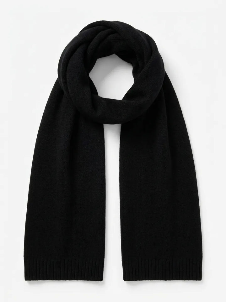 Cashmere scarf with elegant lines