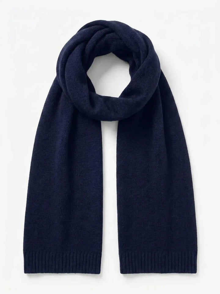 Cashmere scarf with elegant lines