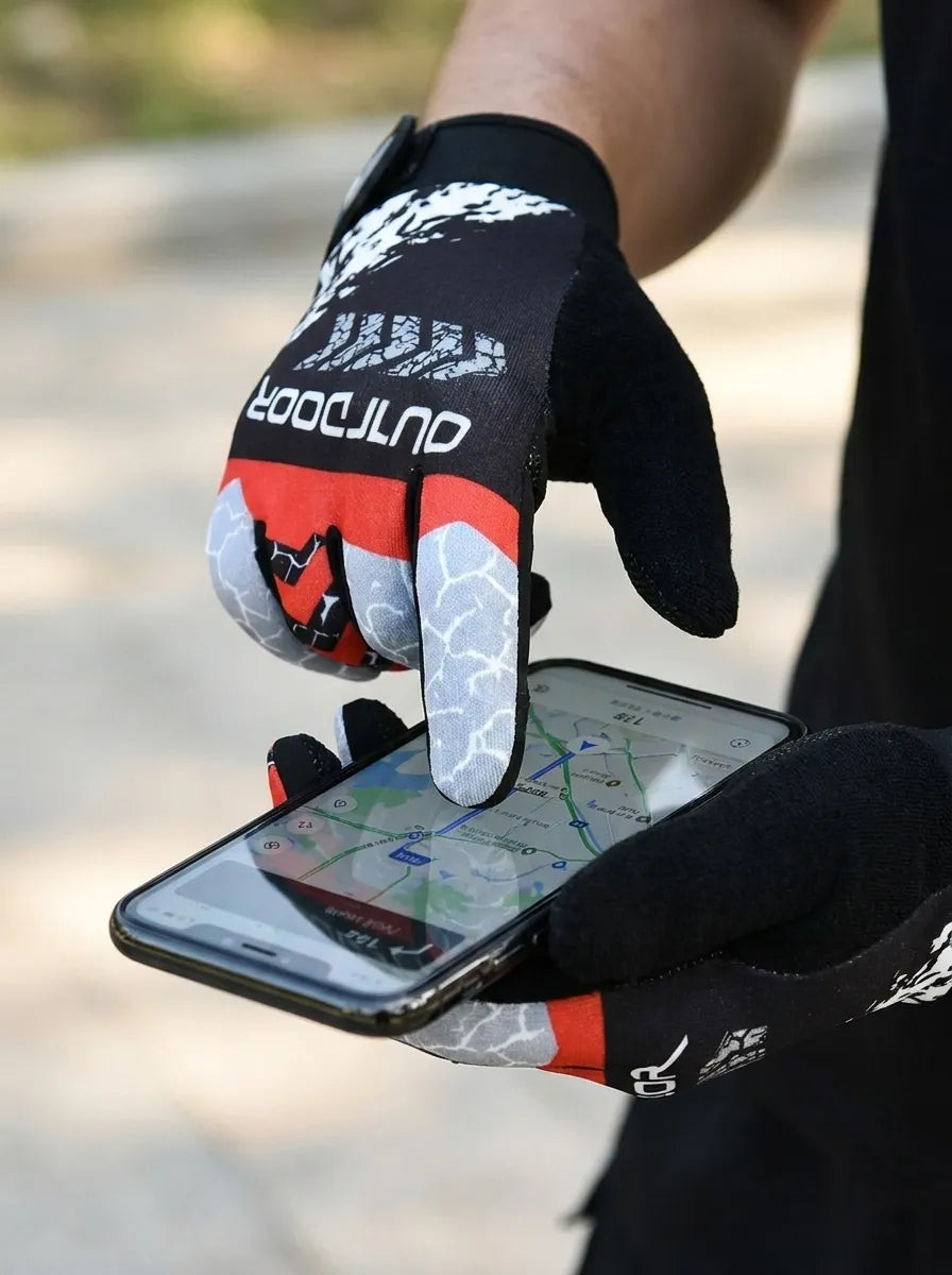 Breathable waterproof cycling gloves with grippy surface