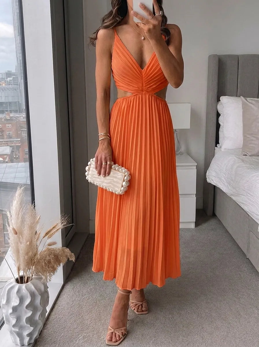 Elsa | Elegant pleated maxi dress