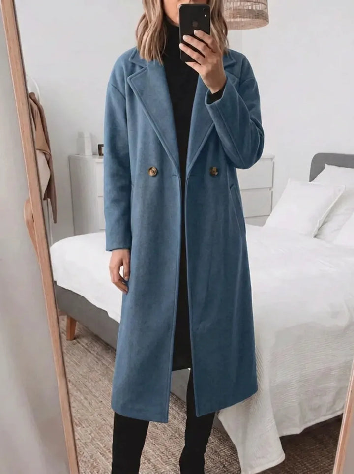 Women’s Oversized Coat with Notched Lapels and Double-Breasted Button Closure