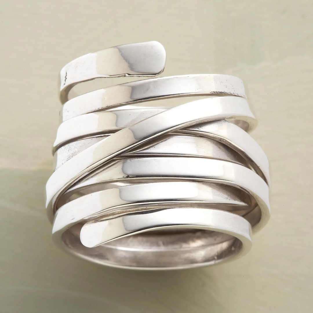 Lourdes - Vintage Silberring mit Dicke