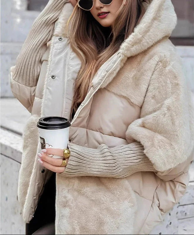 Lucia™ - Stylische Kapuzen-Daunenjacke