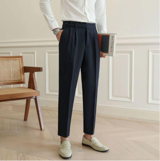 Pantaloni da abito da uomo a taglio dritto con tasche