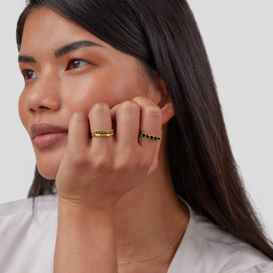 Carmen - Geschichteter Ring in smaragdgrün