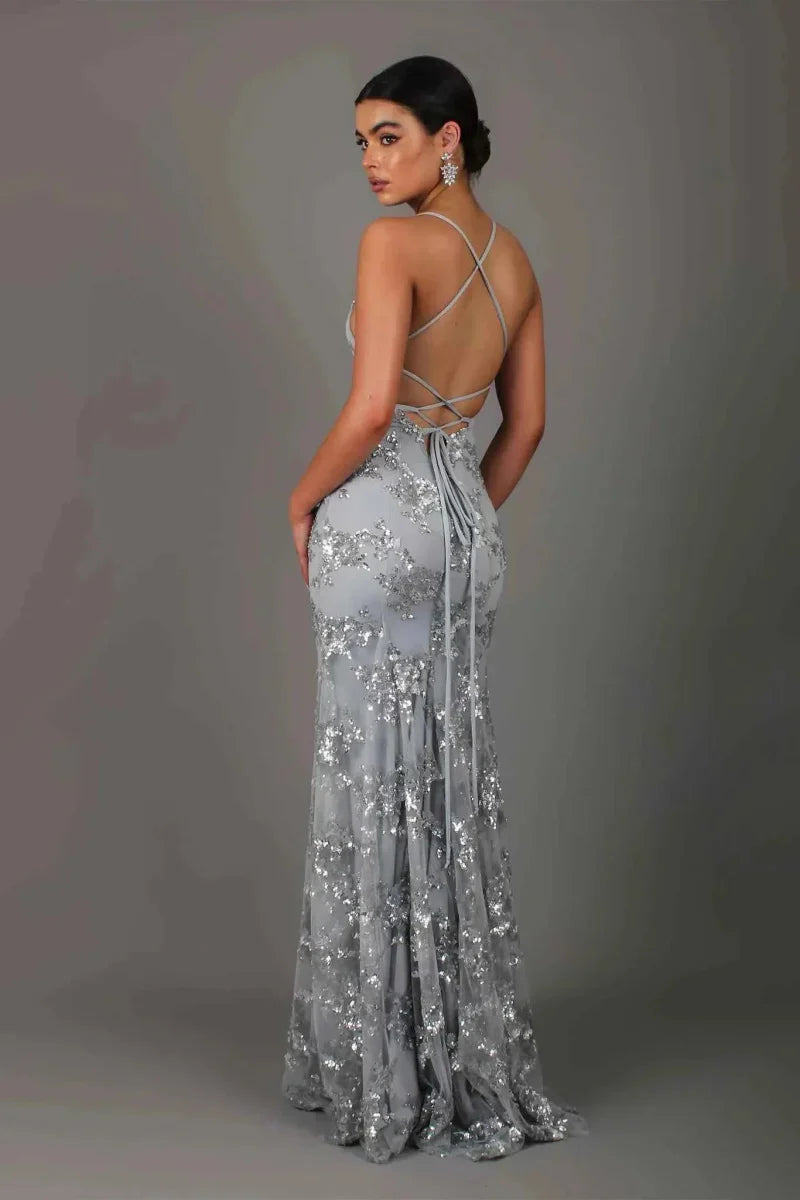 Nora – Elegantes bodenlanges Abendkleid mit Paillettenverzierung