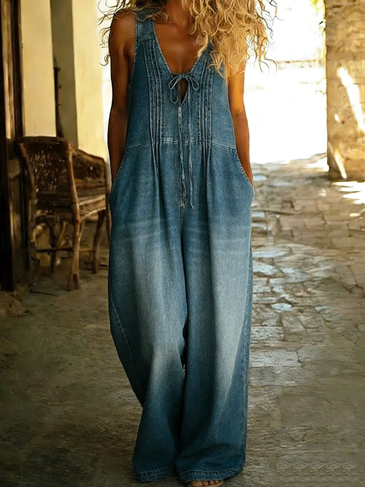 Entspannt geschnittene, gefaltete Denim-Jumpsuit mit Kordelzug