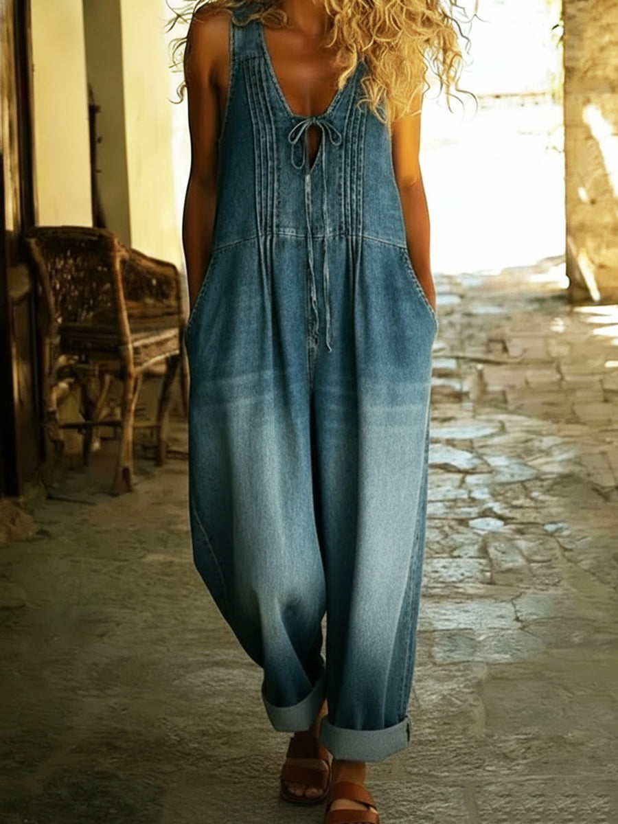 Entspannt geschnittene, gefaltete Denim-Jumpsuit mit Kordelzug