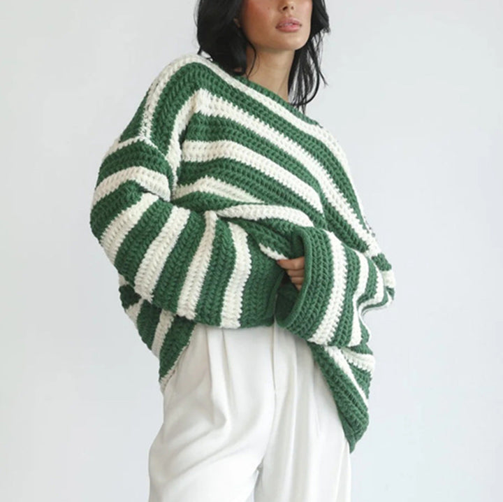 Maglione da donna a righe con scollo rotondo e maniche lunghe