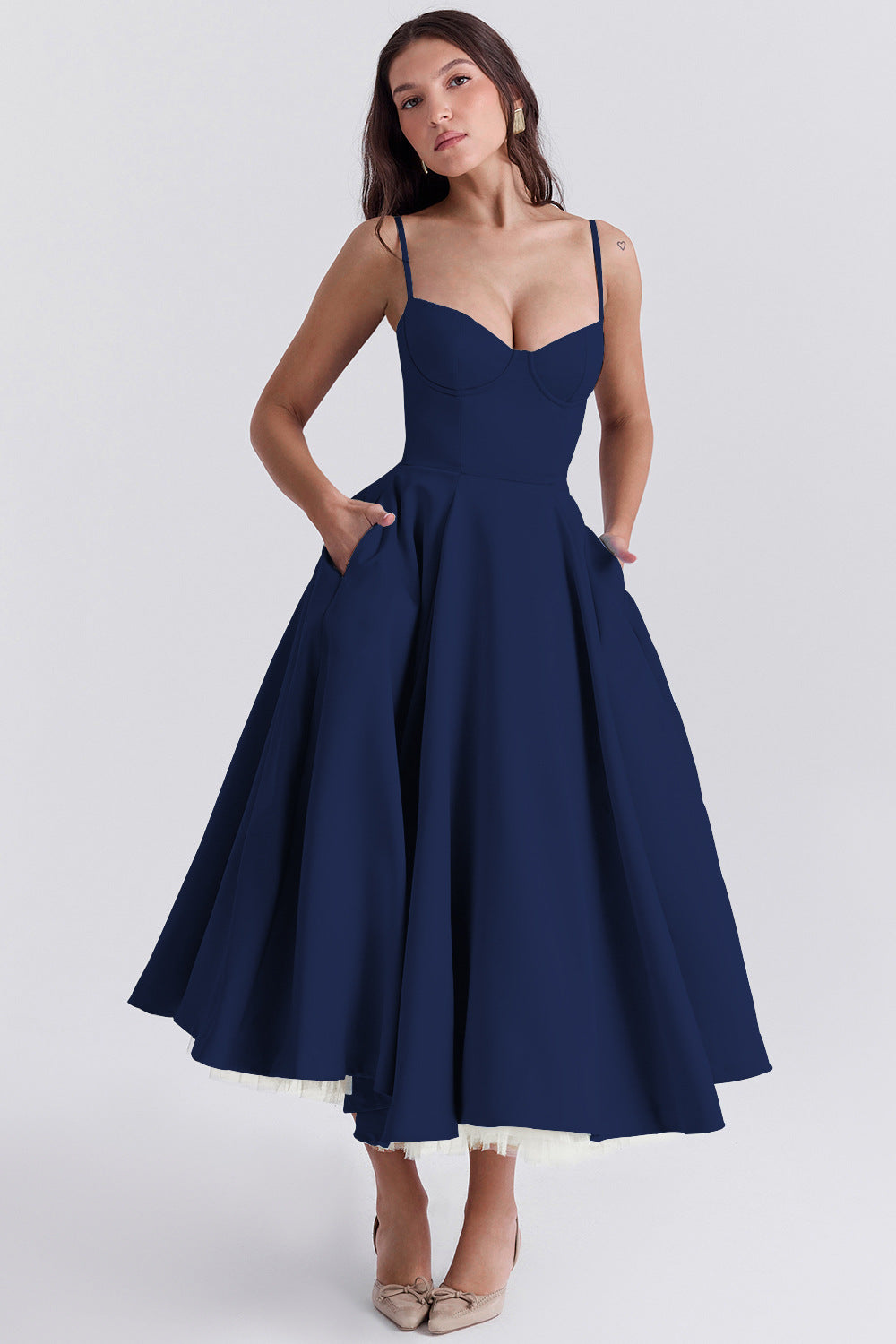 Evelina – mittellanges Kleid