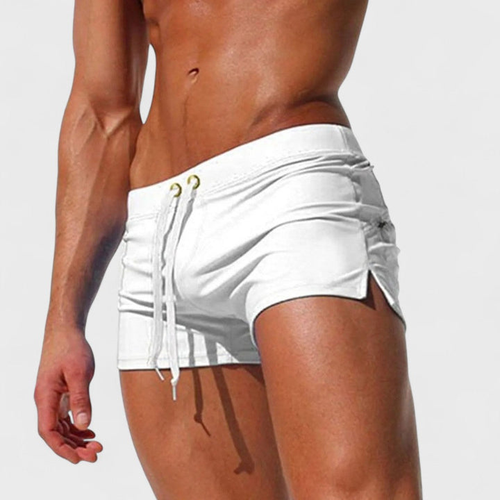 Cole™ – Handgefertigte Badehosen