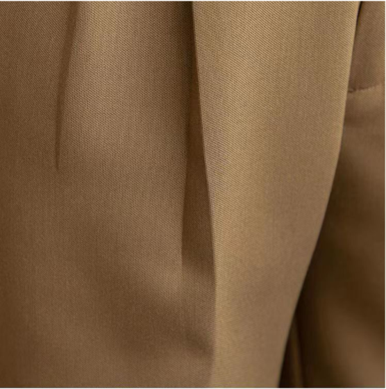 Pantaloni da abito da uomo a taglio dritto con tasche